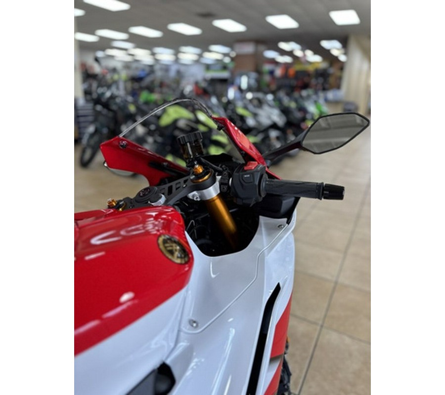 2026 Yamaha YZF R7 70Th Anniversary Edition