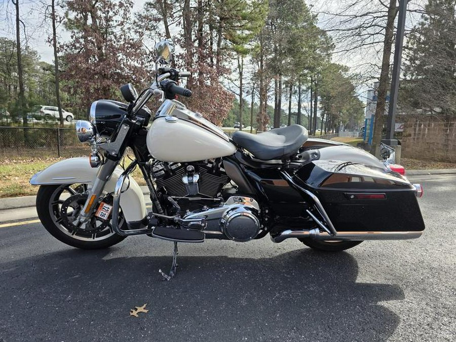 2022 Harley-Davidson® FLHP