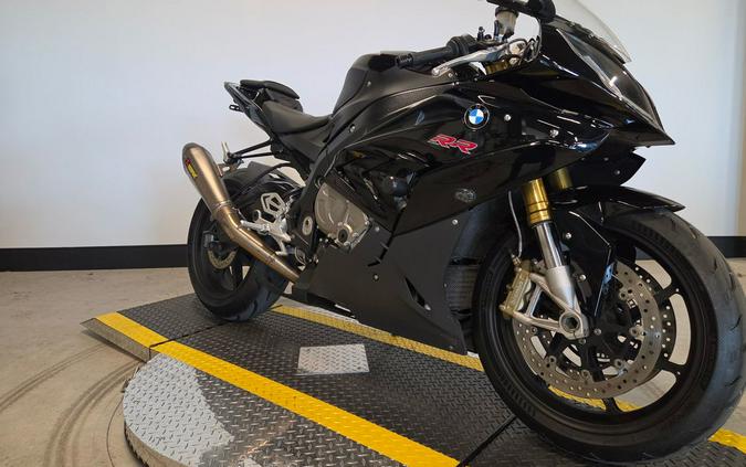 2016 BMW S 1000 RR Black Storm Metallic / Racing Red