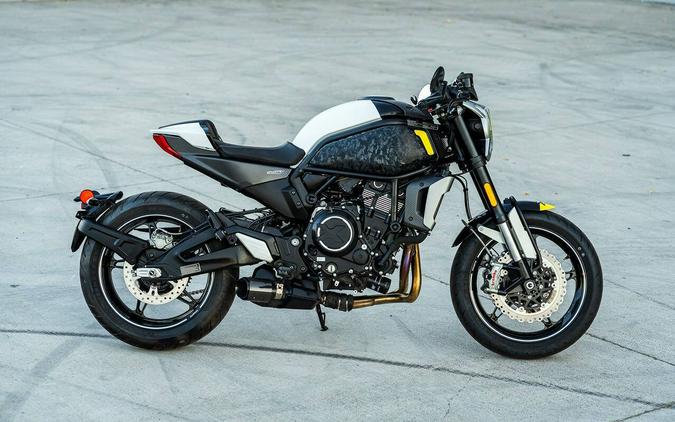 2022 CFMOTO 700CL-X Sport