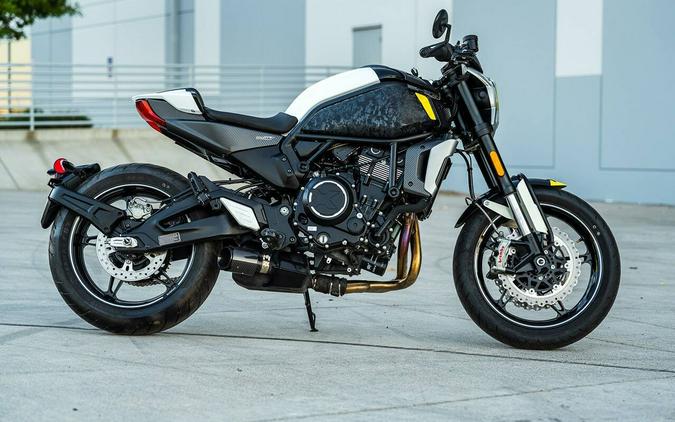 2022 CFMOTO 700CL-X Sport