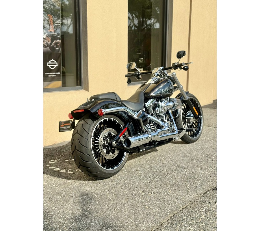 2017 Harley-Davidson® Breakout® FXSB - FACTORY CUSTOM PAINT & LOW MILES