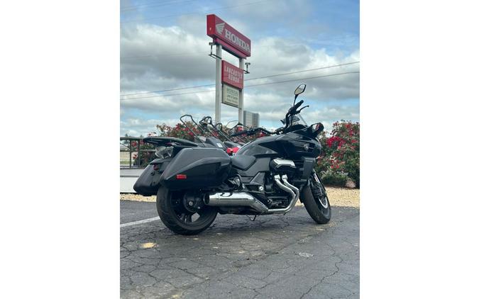 2014 Honda CTX1300D