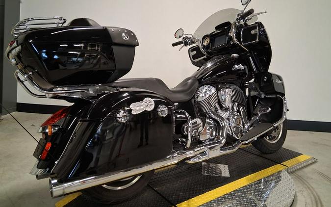 2018 Indian Motorcycle® Roadmaster® ABS Thunder Black