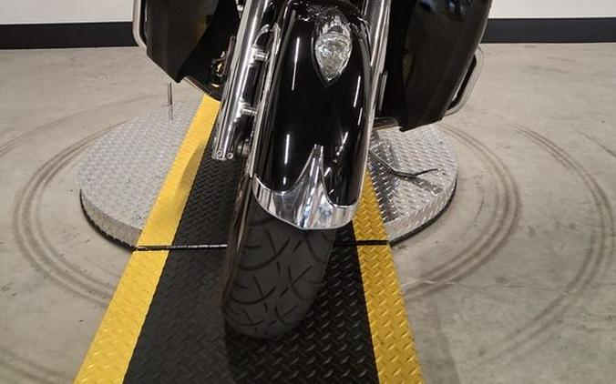 2018 Indian Motorcycle® Roadmaster® ABS Thunder Black