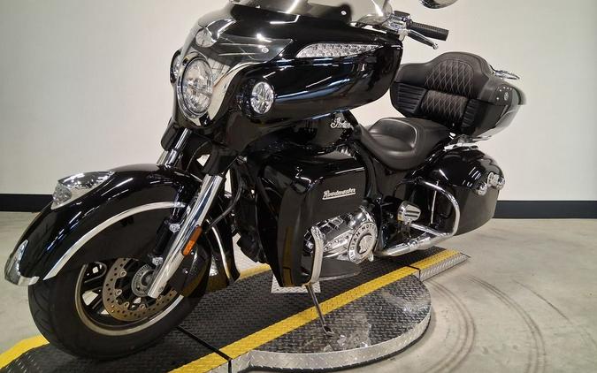 2018 Indian Motorcycle® Roadmaster® ABS Thunder Black