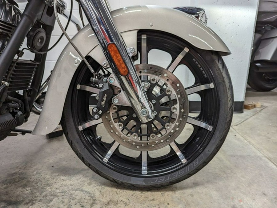 2023 Indian Chieftain Limited Silver Quartz Metallic