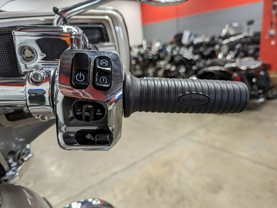 2023 Indian Chieftain Limited Silver Quartz Metallic
