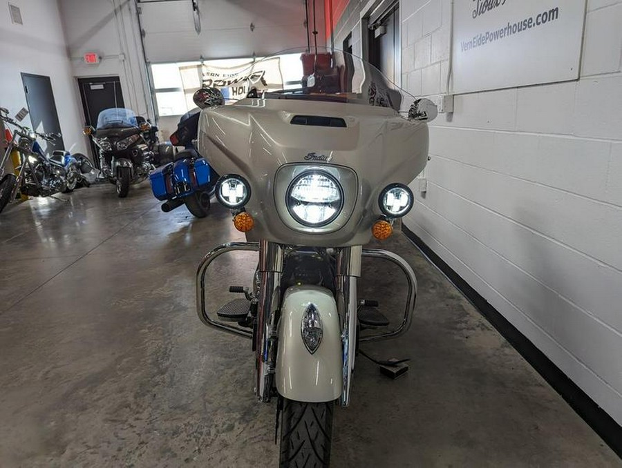 2023 Indian Motorcycle® Chieftain® Limited Silver Quartz Metallic