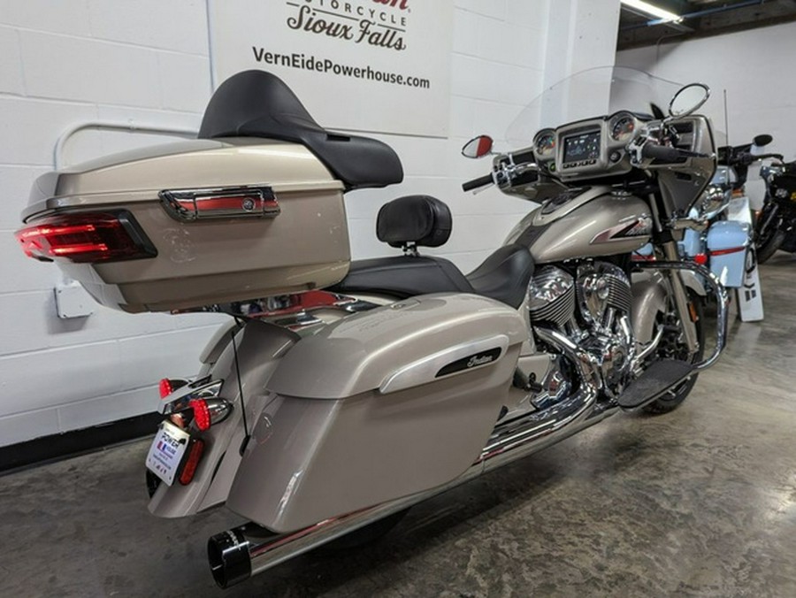 2023 Indian Chieftain Limited Silver Quartz Metallic