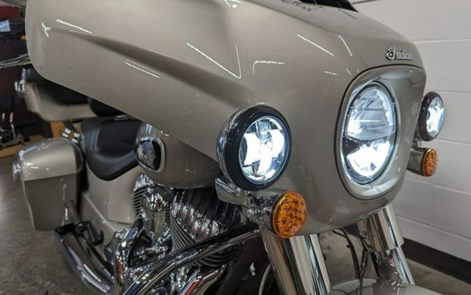 2023 Indian Chieftain Limited Silver Quartz Metallic