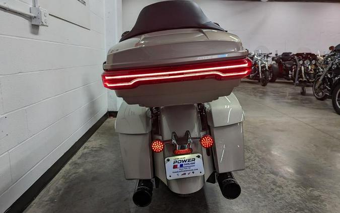 2023 Indian Motorcycle® Chieftain® Limited Silver Quartz Metallic