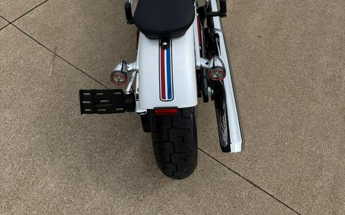 2026 Harley-Davidson® Super Glide® White Onyx Pearl