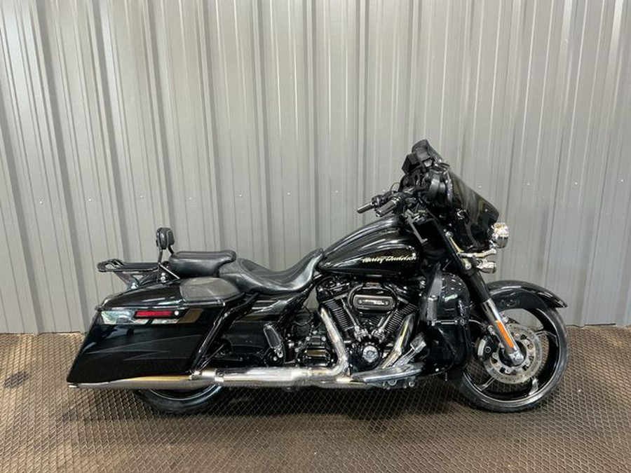 2017 Harley-Davidson Street Glide CVO