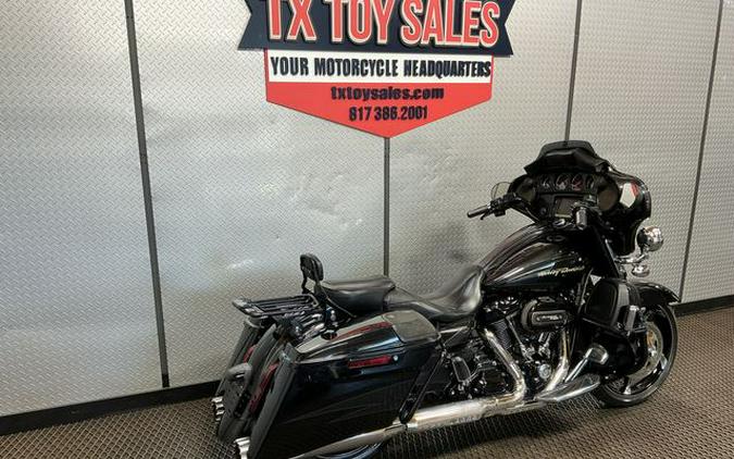 2017 Harley-Davidson Street Glide CVO