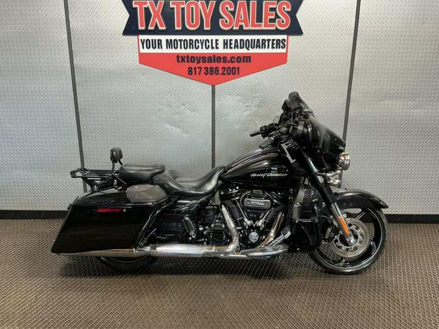 2017 Harley-Davidson Street Glide CVO