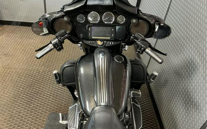 2017 Harley-Davidson Street Glide CVO