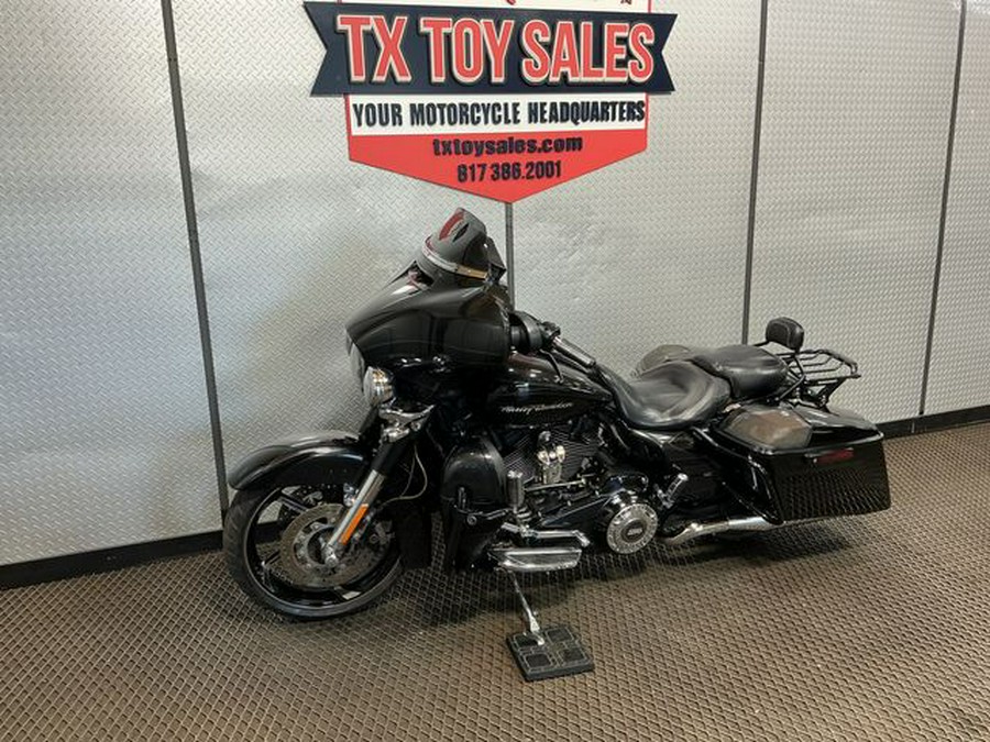 2017 Harley-Davidson Street Glide CVO