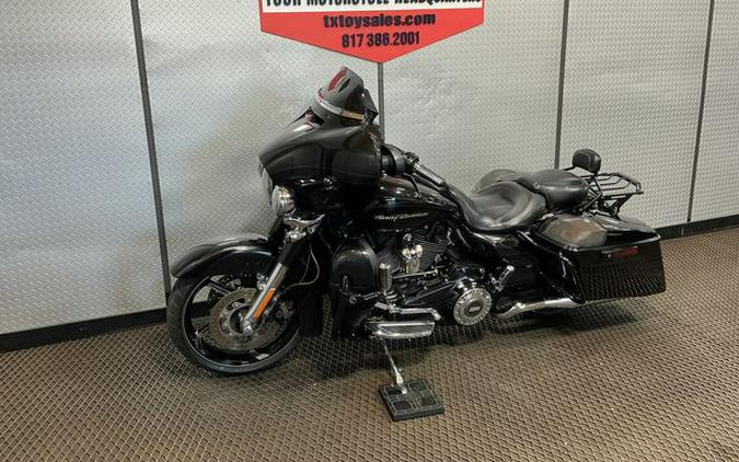 2017 Harley-Davidson Street Glide CVO