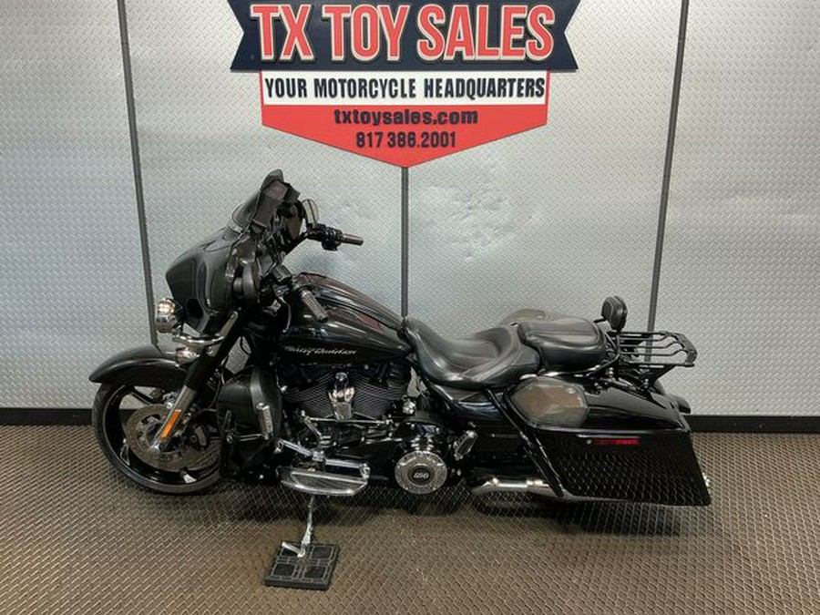 2017 Harley-Davidson Street Glide CVO