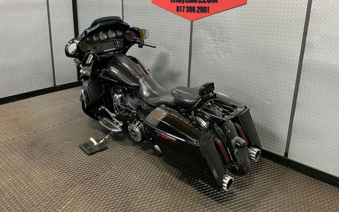 2017 Harley-Davidson Street Glide CVO