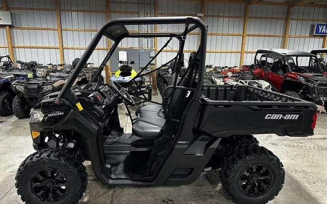 2024 Can-Am® Defender DPS HD9 Timeless Black