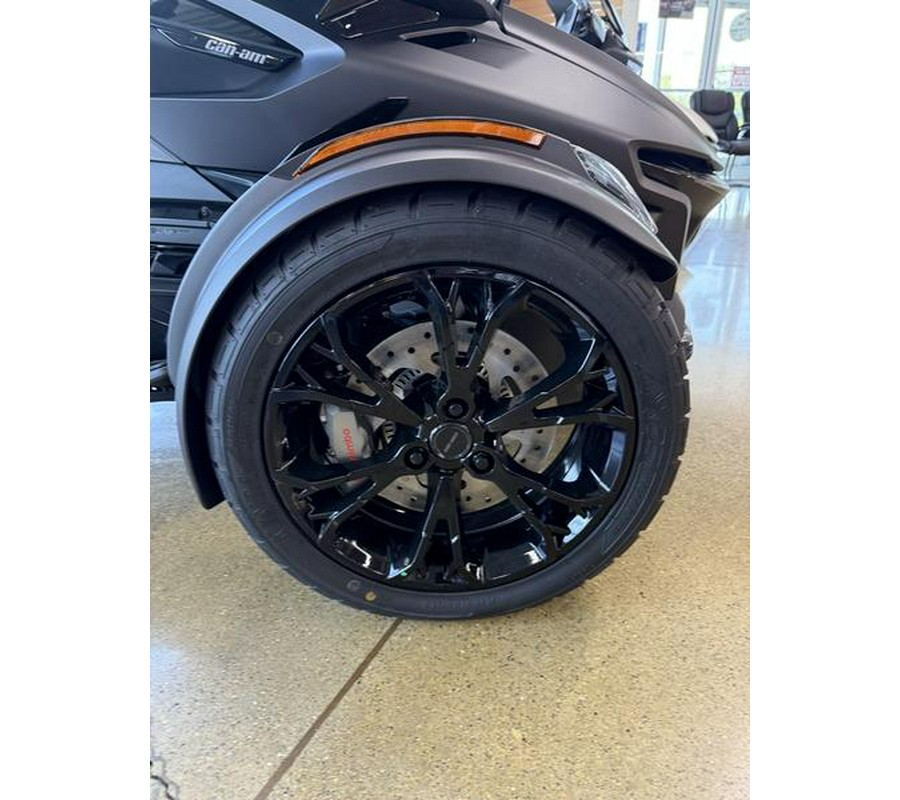 2025 Can-Am® SPYDER RT LIMITED (SE6)