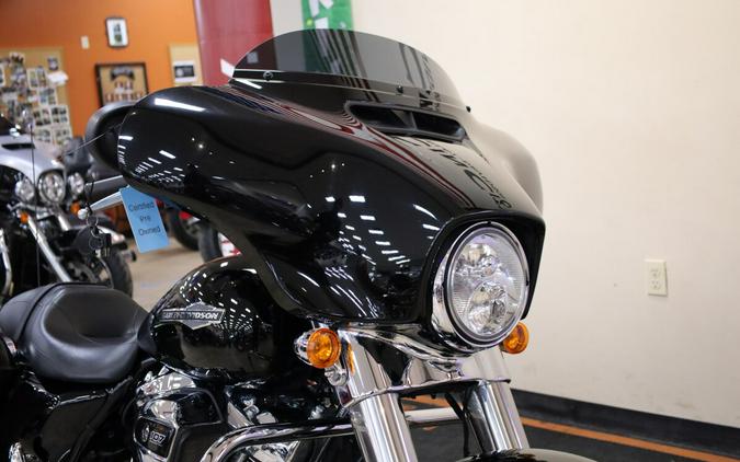 FLHX 2023 Street Glide®