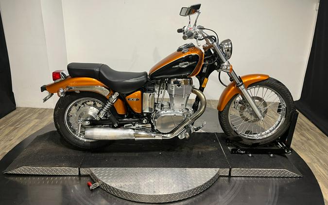 2013 Suzuki Motor of America Inc. Boulevard S40