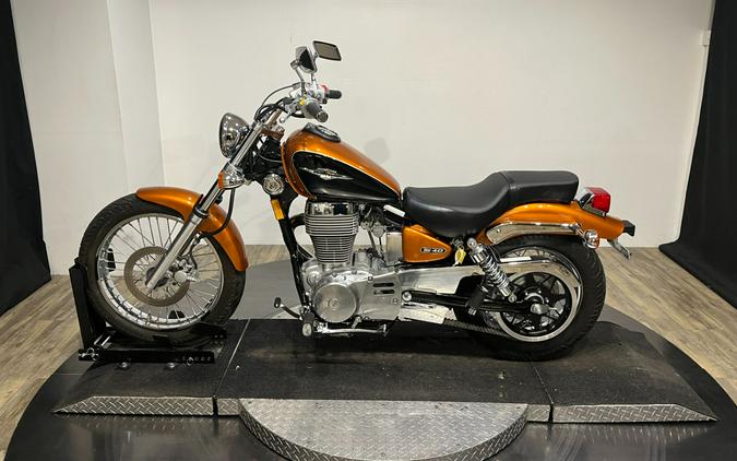 2013 Suzuki Motor of America Inc. Boulevard S40