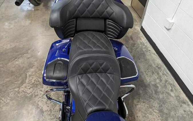 2023 Indian Motorcycle® Pursuit Limited with Premium Package Spirit Blue Metallic