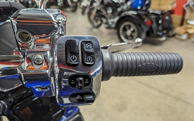 2023 Indian Motorcycle® Pursuit Limited with Premium Package Spirit Blue Metallic