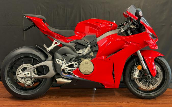 2025 Ducati Panigale V4
