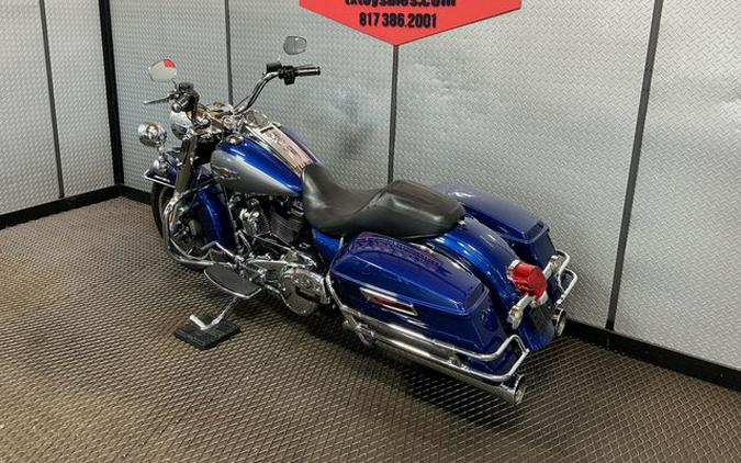2017 Harley-Davidson Road King Base