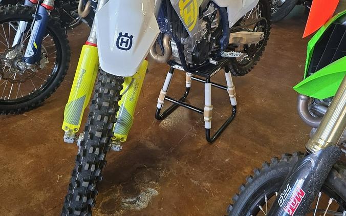 2024 Husqvarna Motorcycles FC 450