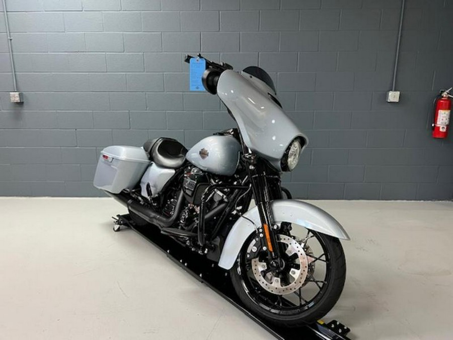 2020 Harley-Davidson® FLHXS - Street Glide® Special