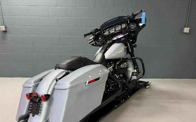 2020 Harley-Davidson® FLHXS - Street Glide® Special