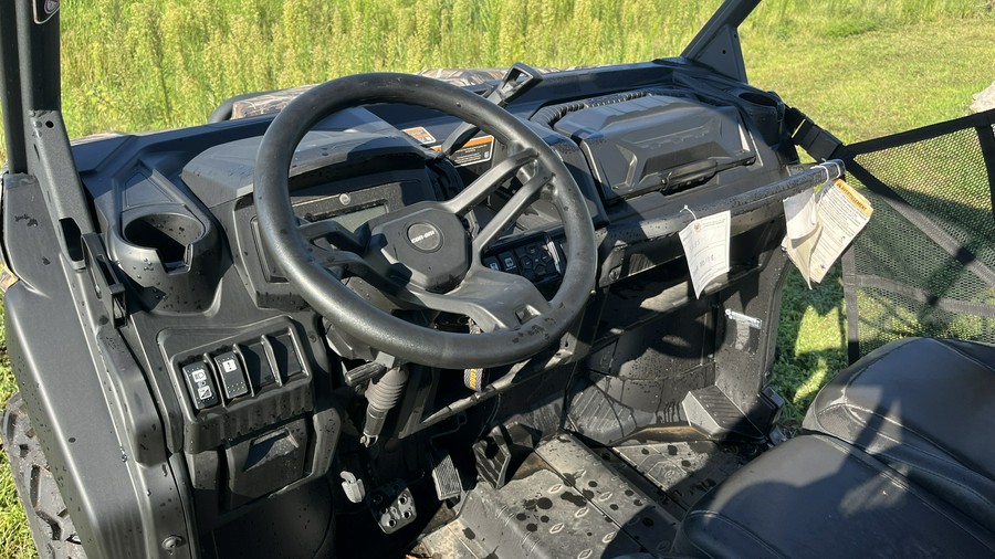 2024 Can-Am™ Defender XT HD7