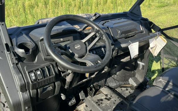 2024 Can-Am™ Defender XT HD7