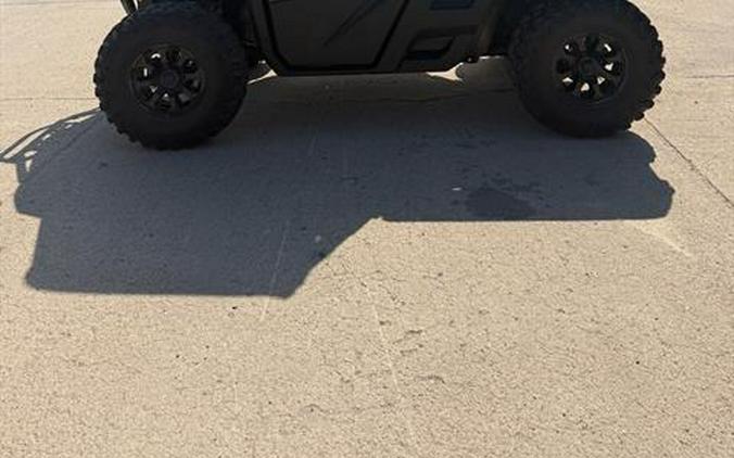 2023 Can-Am Defender Limited
