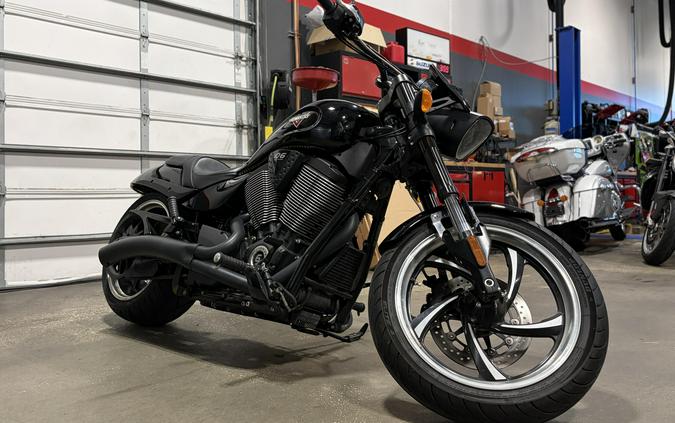 2014 VICTORY Hammer 8Ball Black