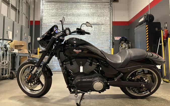 2014 VICTORY Hammer 8Ball Black