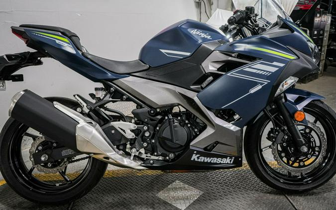 2022 Kawasaki Ninja 400 ABS