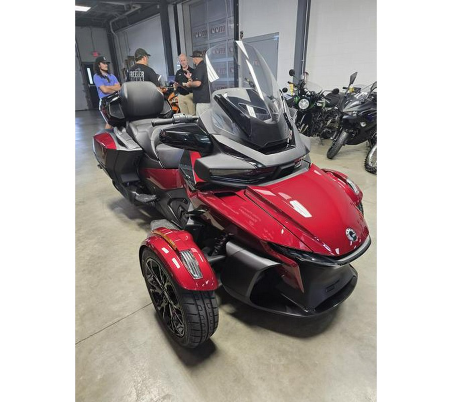 2025 Can-Am® SPYDER RT LIMITED (SE6)