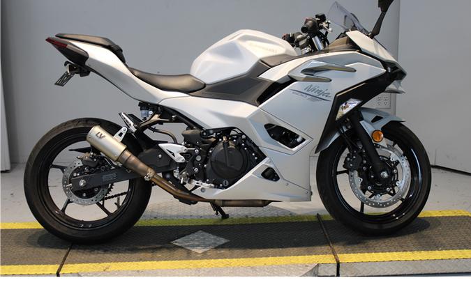 2025 KAWASAKI NINJA 500