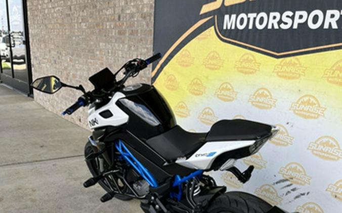 2025 CFMOTO NK 300