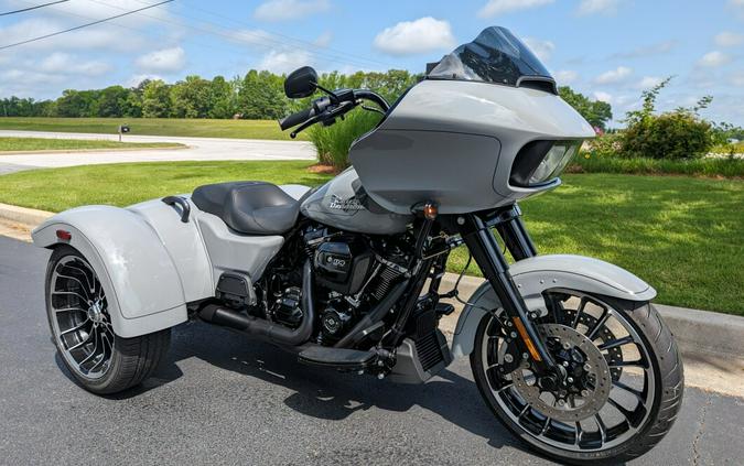 2024 Harley-Davidson Road Glide 3 Billiard Gray