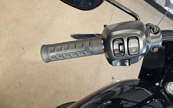 FLHC 2025 Heritage Classic