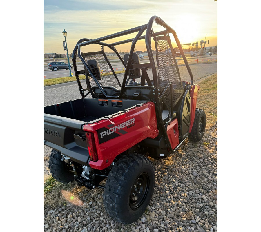 2026 Honda Pioneer 520