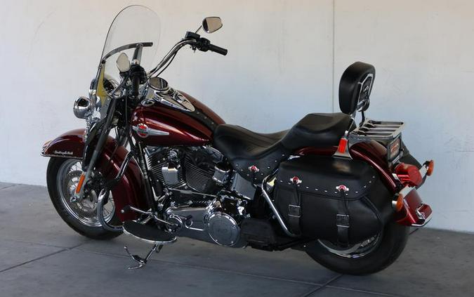 2017 Harley-Davidson® FLSTC - Heritage Softail® Classic